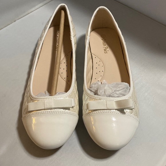 Dream Pairs Other - Girls Dress Shoes Cute Bow Flower Girl Slip-on Ballet Flats Size 4